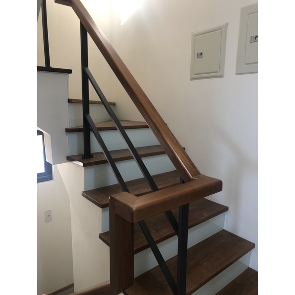 樓梯扶手產品 台中樓梯扶手廠商 東霖實業社