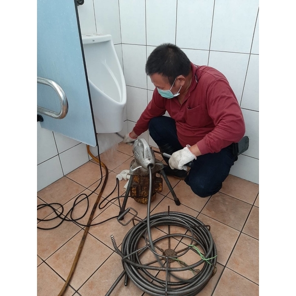 一千包通企業行 彰化通水管 彰化抽水肥 彰化通馬桶 彰化市抽化糞池廠商