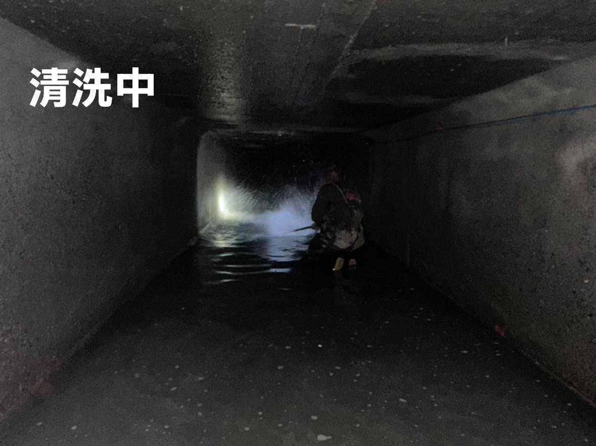 路邊水溝清理