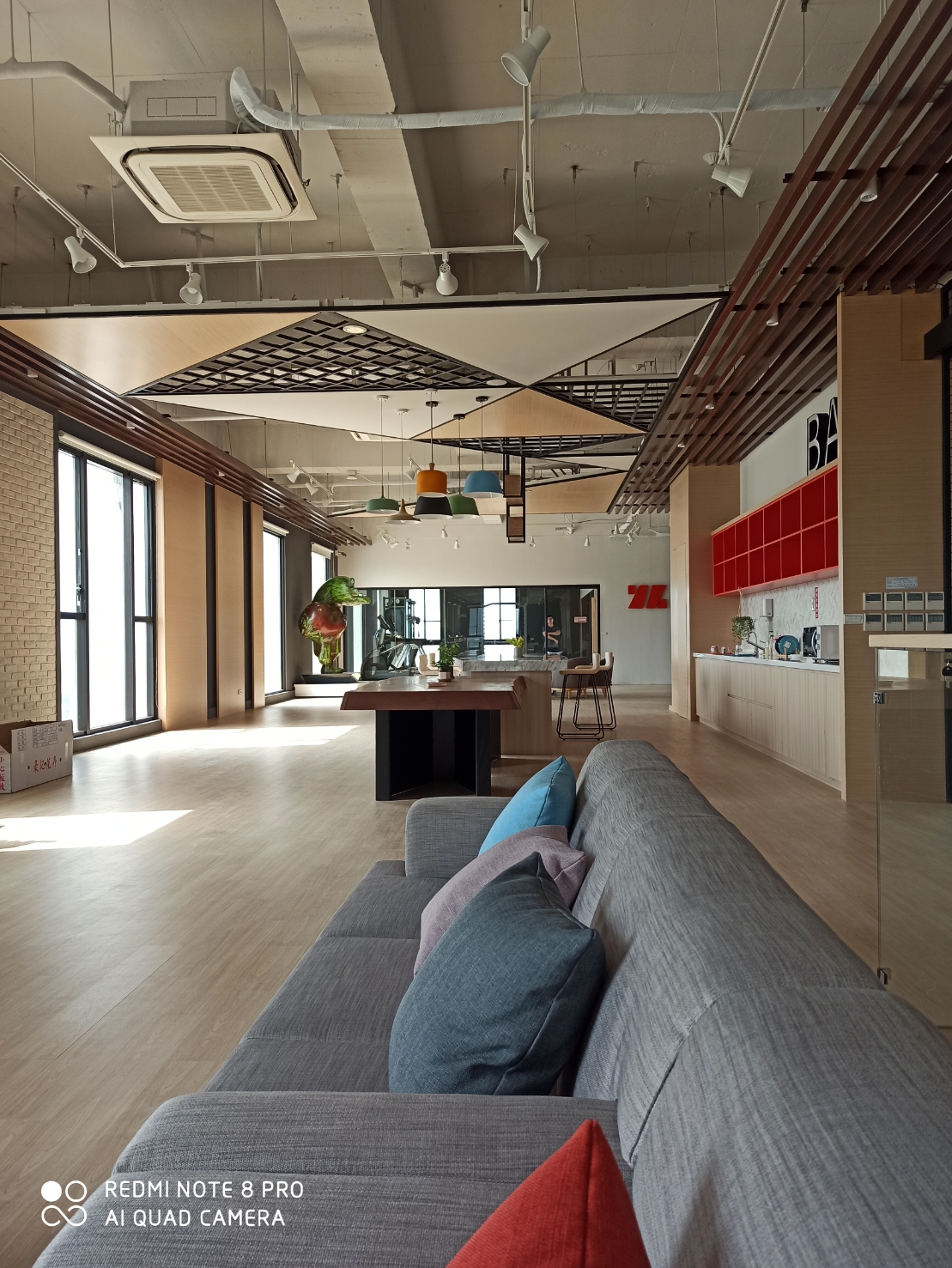 裝潢鐵件天花板