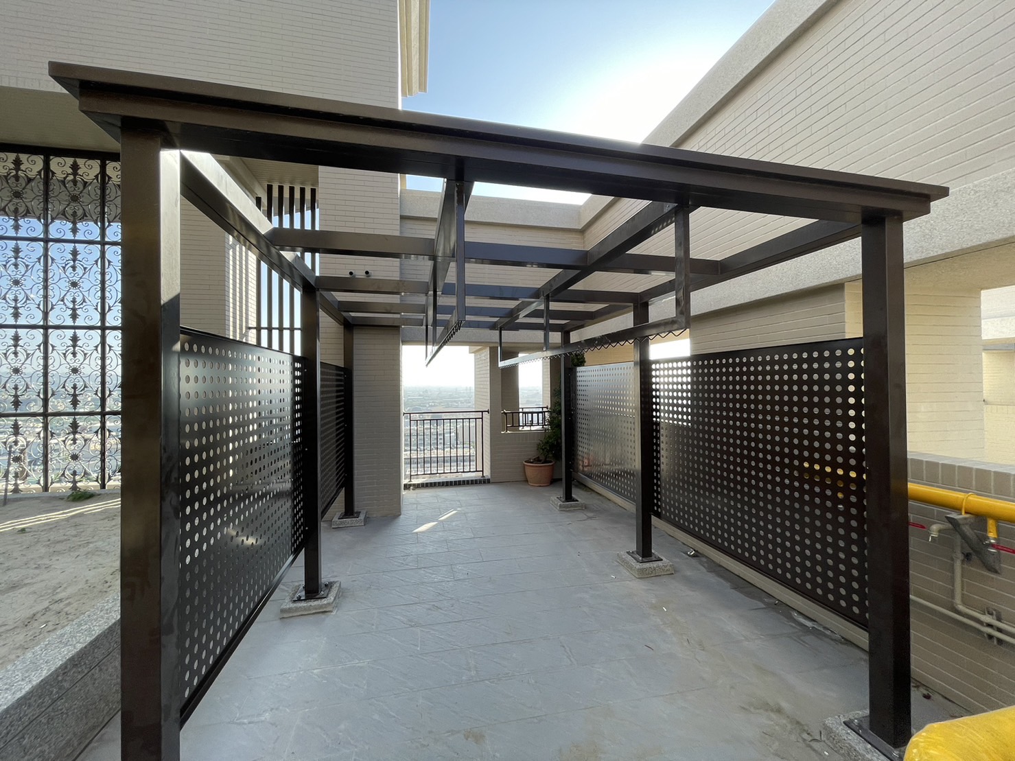 鐵件曬衣採光罩