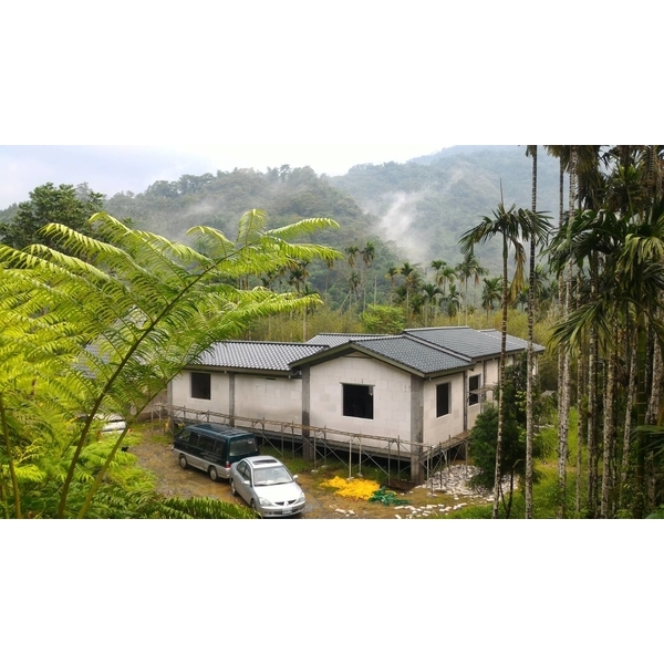 白磚外牆,晶鼎企業社