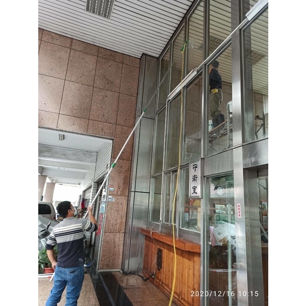 挑高玻璃清洗-翰民清潔有限公司