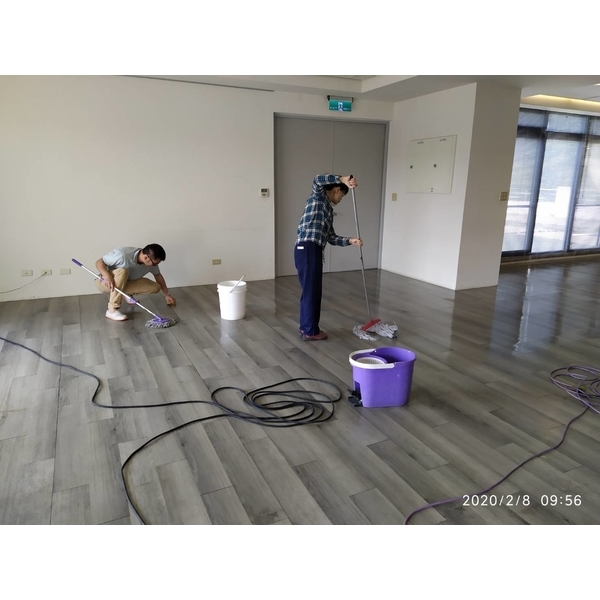 塑膠地板清潔打蠟-翰民清潔有限公司