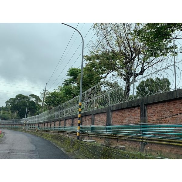 可聯結式機動防撞拒馬工程-銳鎮實業有限公司