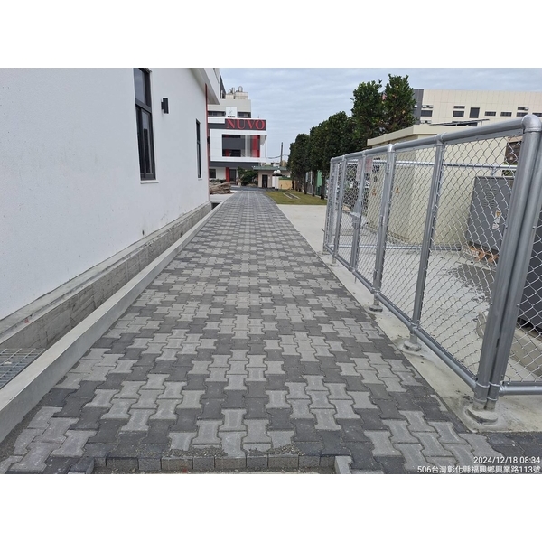 地磚舖設工程-梁禾企業有限公司