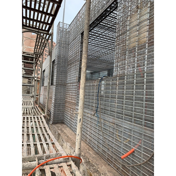 中部的屋頂加蓋工程-新耀輝工業有限公司