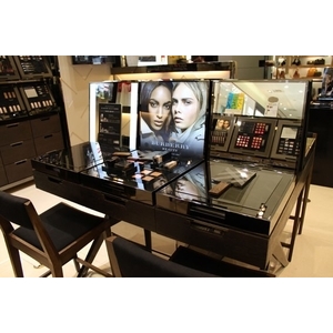 精品化妝品展示架（鍍鈦）