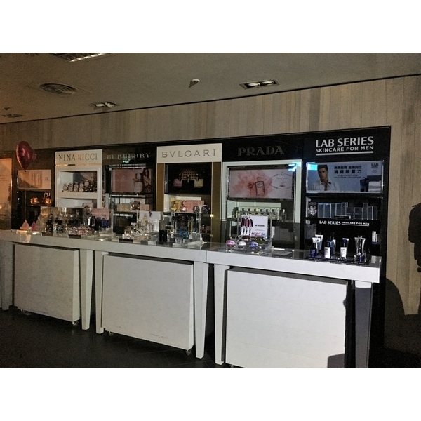 專櫃鐵件-振揚金屬設計工程行