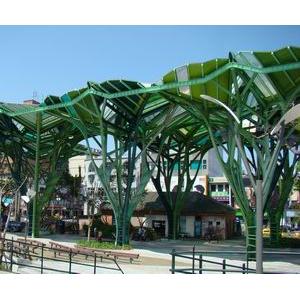 PC中空板 宜蘭火車站前廣場 鐵樹