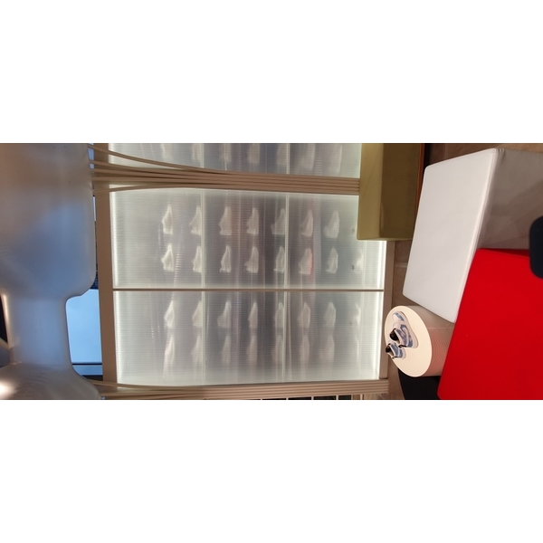 PC中空板 NKIE 廣告看板 光牆 隔間牆-佐東企業有限公司