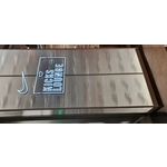 PC中空板 NKIE 廣告看板 光牆 隔間牆-佐東企業有限公司