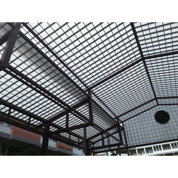 扣合式PC中空板 風雨操場屋頂