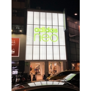 PC中空板 廣告外牆