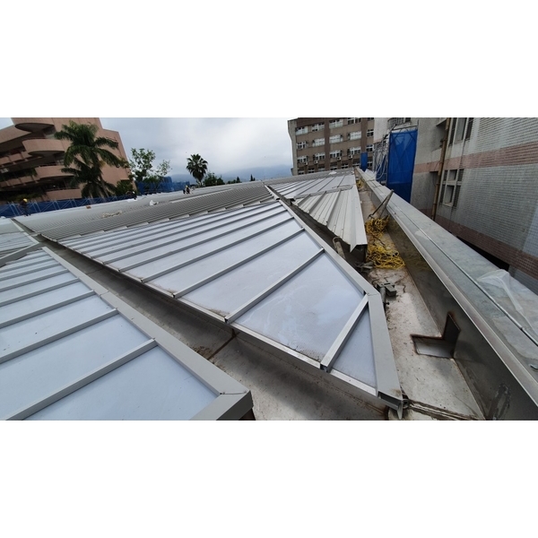 風雨操場-佐東企業有限公司