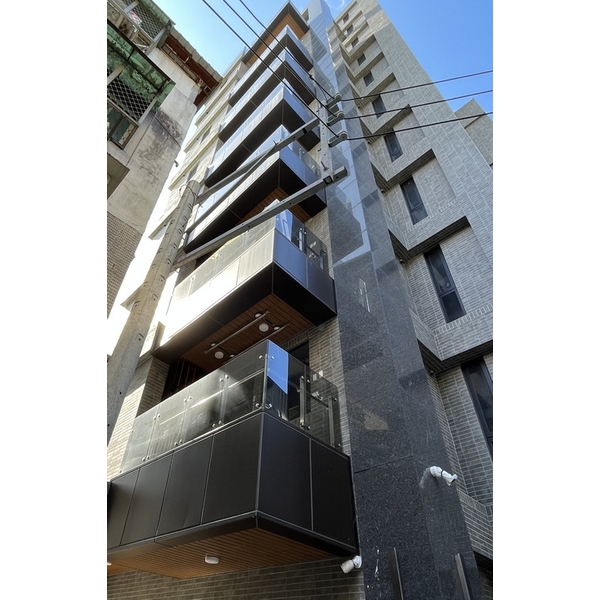 外牆鋁格柵陽台鋁包板不銹鋼玻璃欄杆