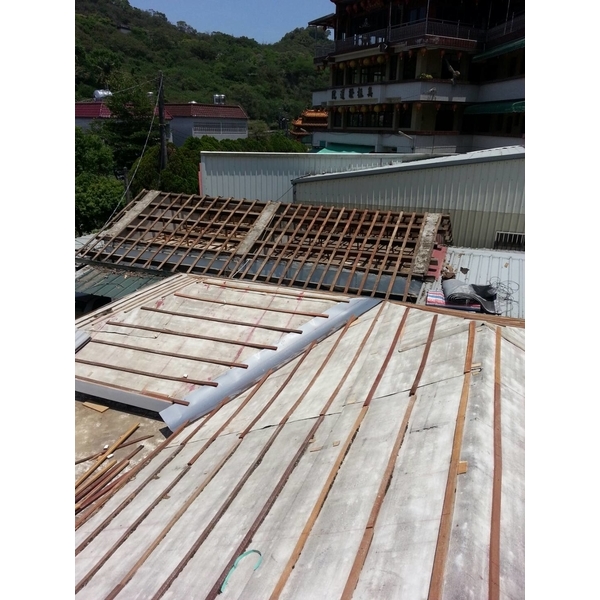 屋瓦施工,中瓦商行