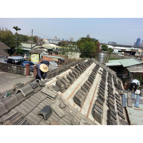 屋瓦施工-中瓦商行