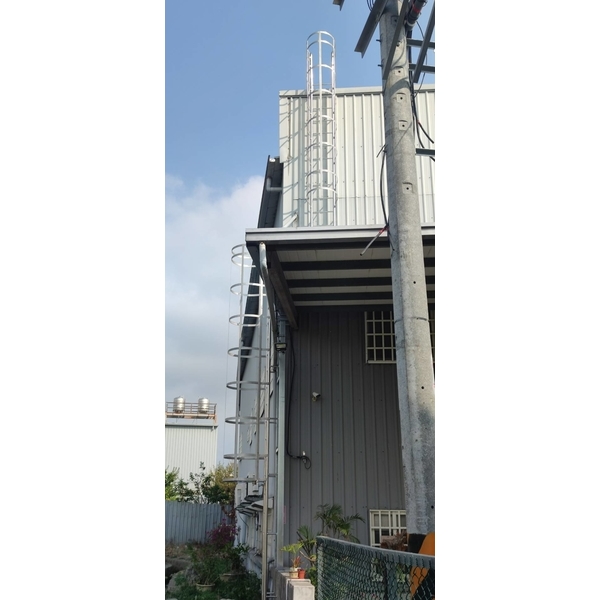 安全爬梯-世均工業有限公司