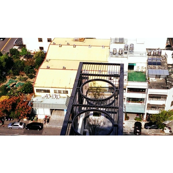 採光罩,世均工業有限公司