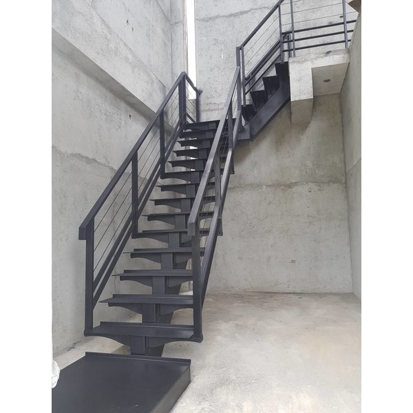 鋼梯,世均工業有限公司