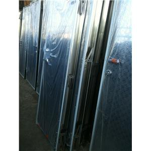 白鐵板門 , 良琦興業有限公司