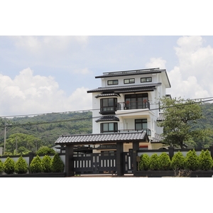 花崗多彩－草屯洪宅