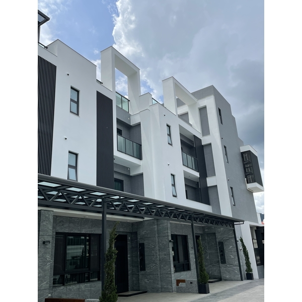 氟珞漆－一畝田