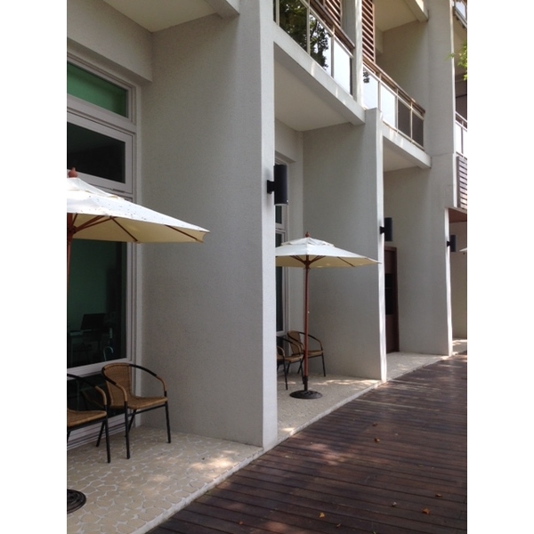 石頭漆－日月潭竹石園