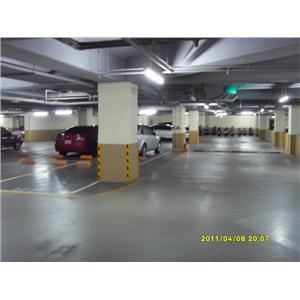 國美之星LED燈停車場