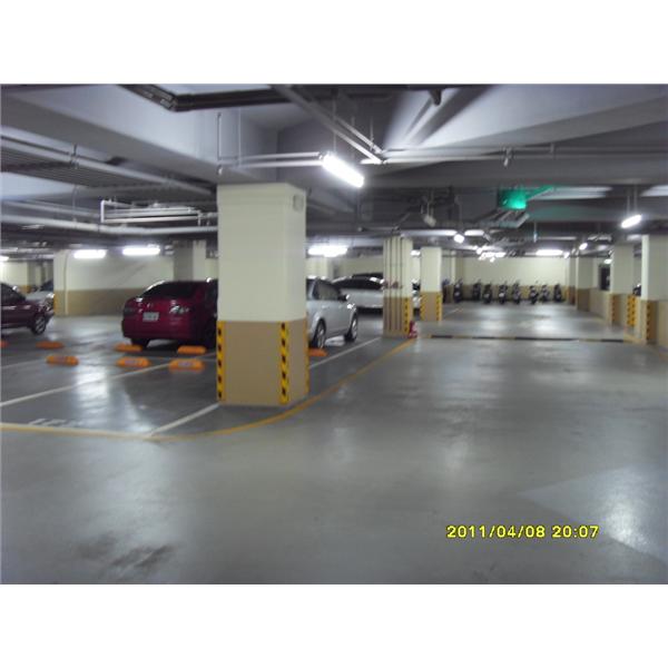 國美之星LED燈停車場,東陽能源科技股份有限公司