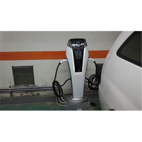 新莊國中電動車充電站,東陽能源科技股份有限公司