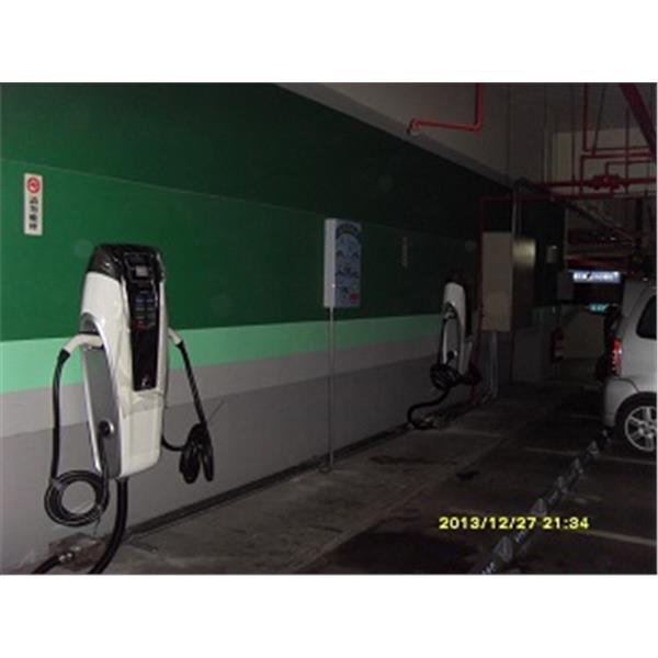 寶橋停車場電動車充電站,東陽能源科技股份有限公司