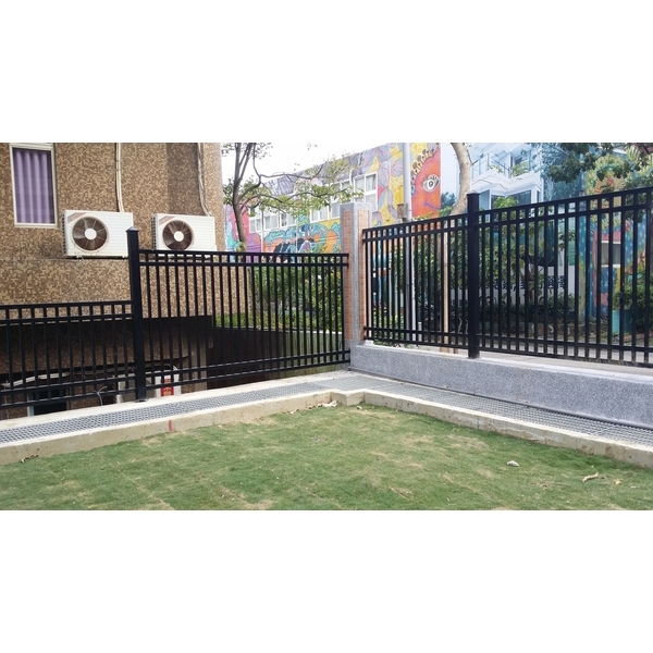 不銹鋼管烤漆欄杆