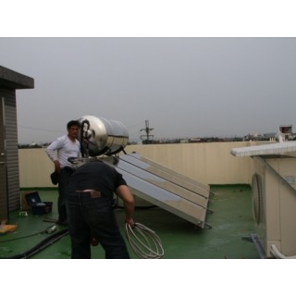 太陽能集熱器,七色橋有限公司