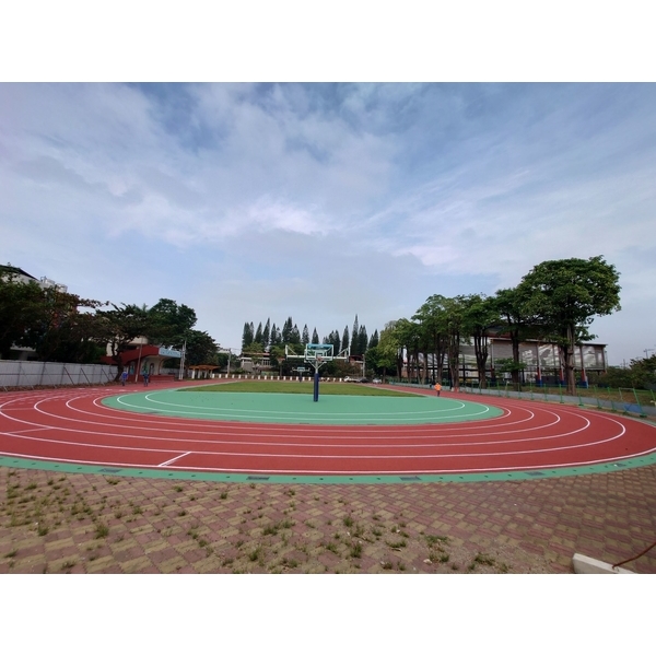 運動場跑道整修工程