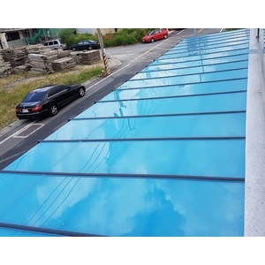 藍白色隔熱板採光罩