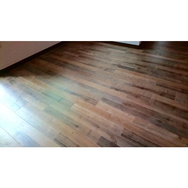 創始者-康樹地板