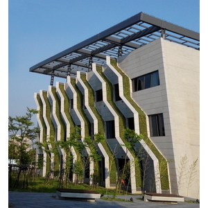 室外綠牆-台中精機