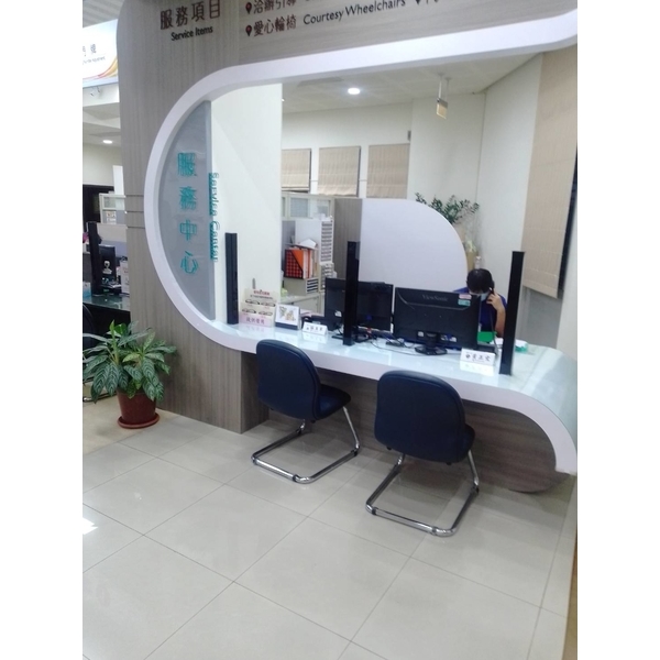 台中市西屯戶政事務所櫃台防疫压克力隔板施工-宗冠廣告設計社
