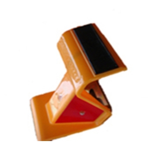 太陽能LED 車道＆交通護欄燈,驊灃企業有限公司