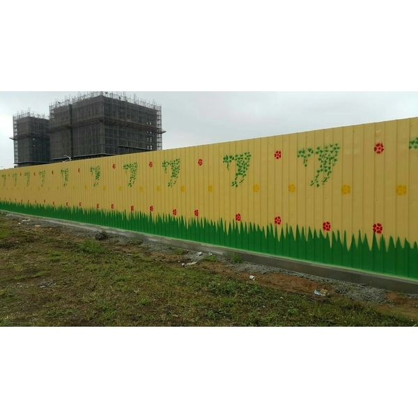 8尺圍籬+單側防溢座20cm