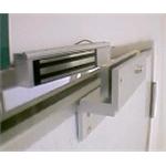 外掛式磁力鎖安裝實績圖 - 鵬驥實業有限公司