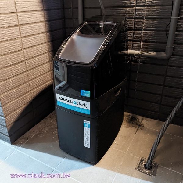 AQUACLiO+ CARE EMS18-CN10R 克拉克智慧高效軟水系統