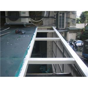 採光罩漏水更新工程-1