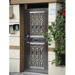 白鐵鐵門,長良水電材料行