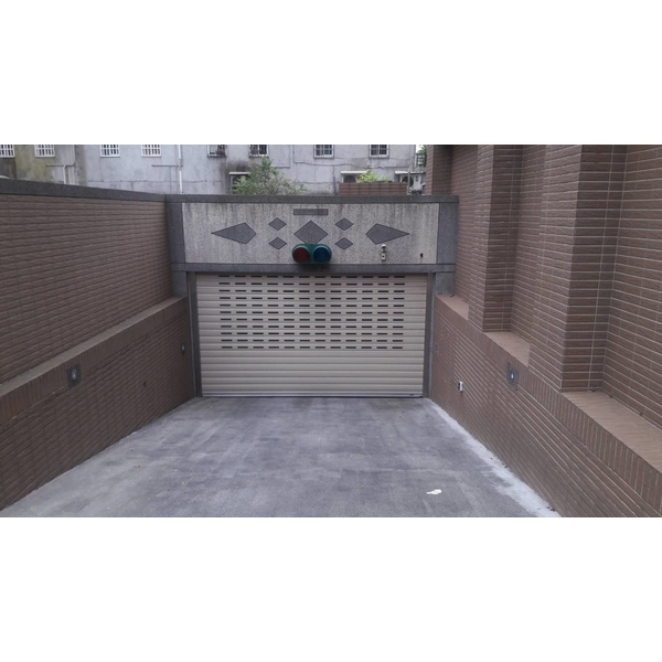 格來得捲門-旭棚企業有限公司