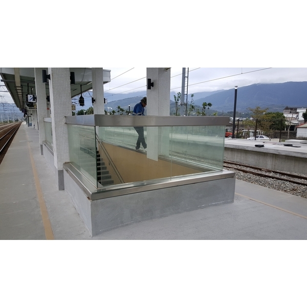 池上火車站-玻璃欄杆,展輝企業社