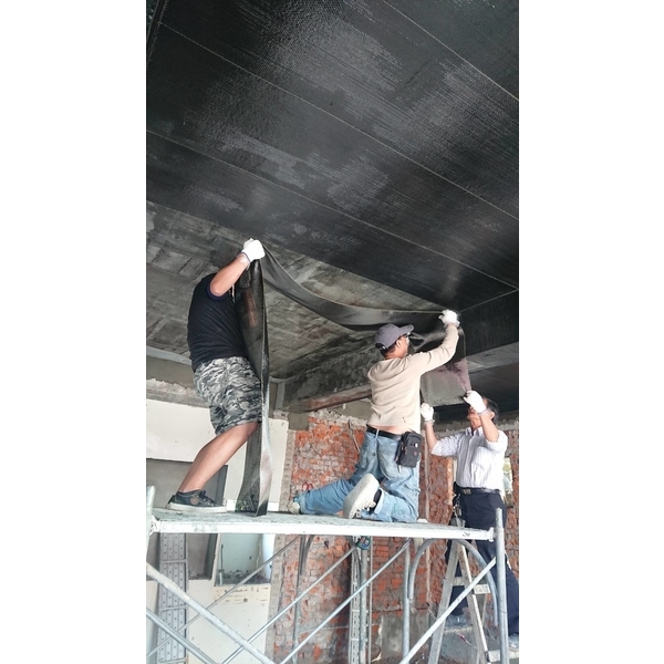 平頂鋼筋外露epoxy砂漿批覆補強，貼碳纖維布補強-傑士企業有限公司