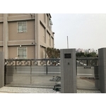 不鏽鋼電動大門、圍牆門 - 雅堂不銹鋼門窗廠